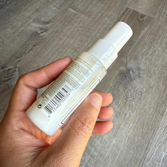 OUAI Detangling And Frizz Control Leave In Conditioner- travel size 25ML - Picture 2 of 2